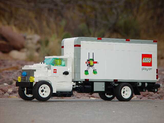 wwym_truck_v8_real_brick_05.jpg