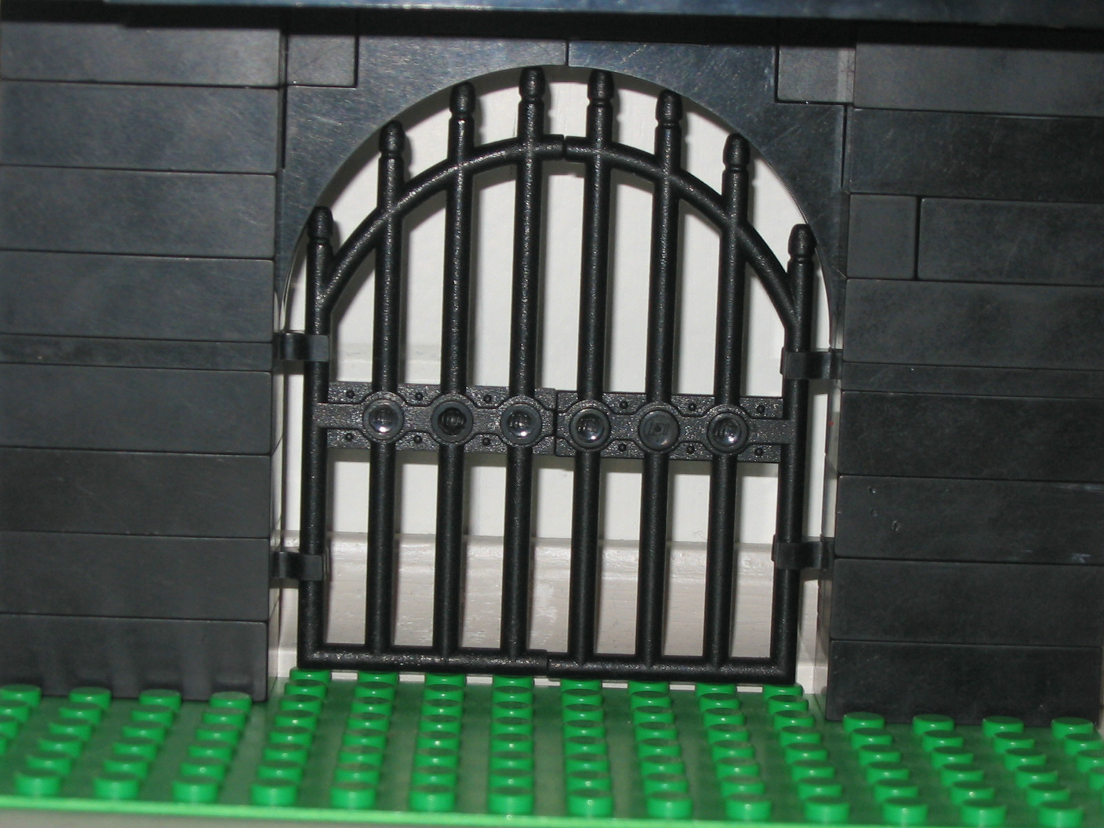 cgate3.jpg