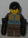 mandalorian_with_light_comabat_armour.jpg