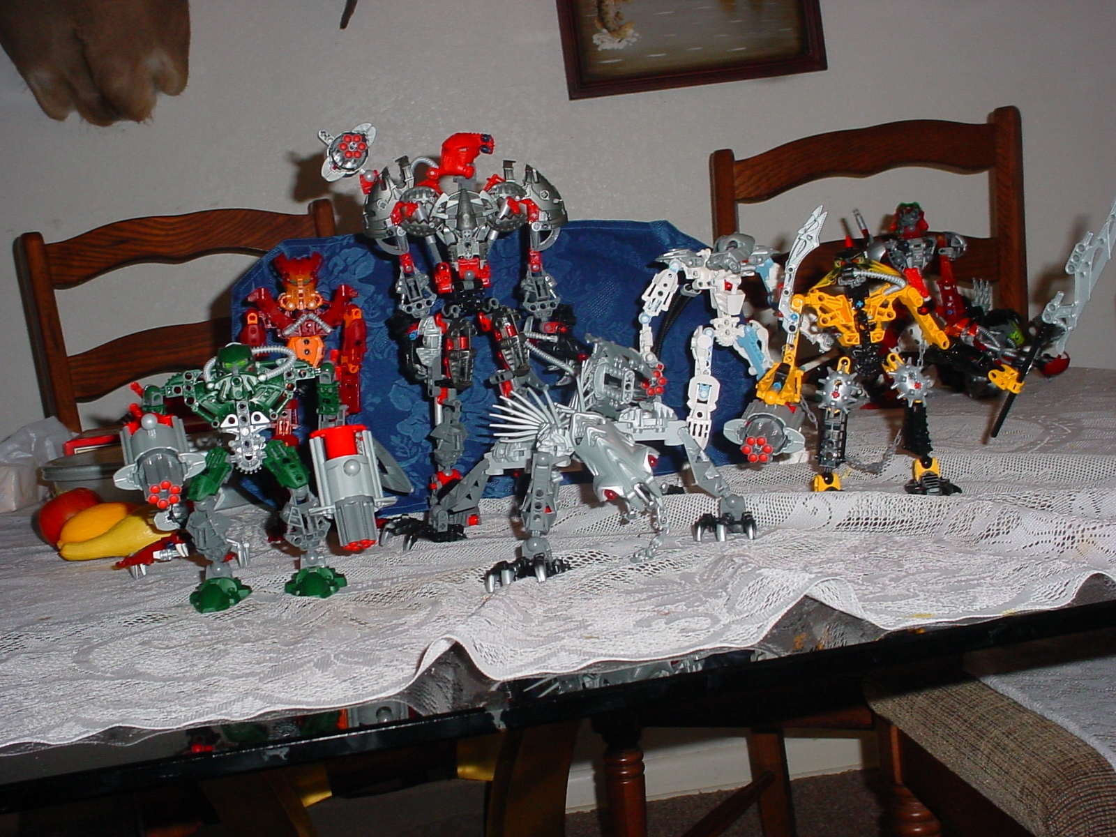 new_bionicles_and_mocs_023.jpg