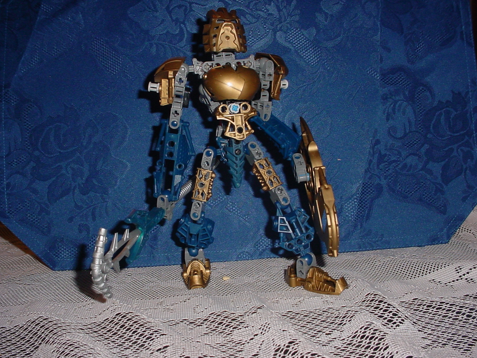 new_bionicles_and_mocs_016.jpg