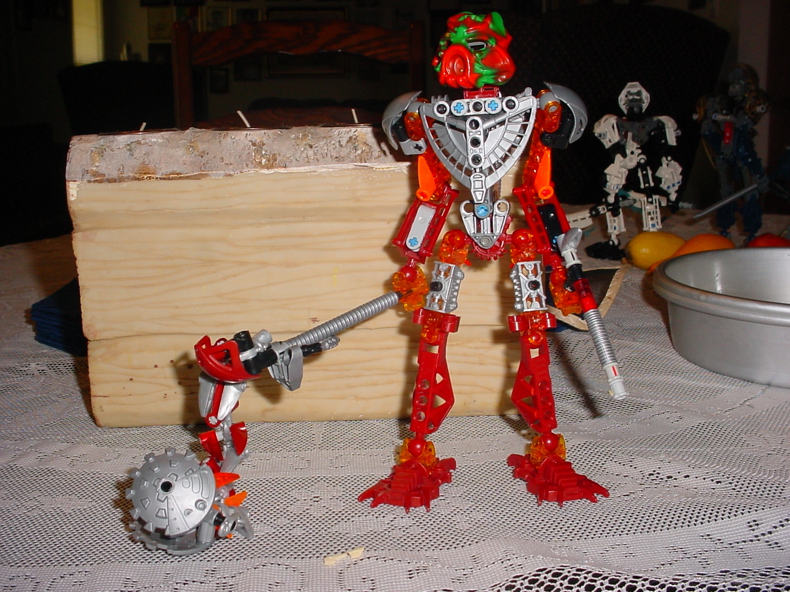 new_bionicles_and_mocs_002.jpg