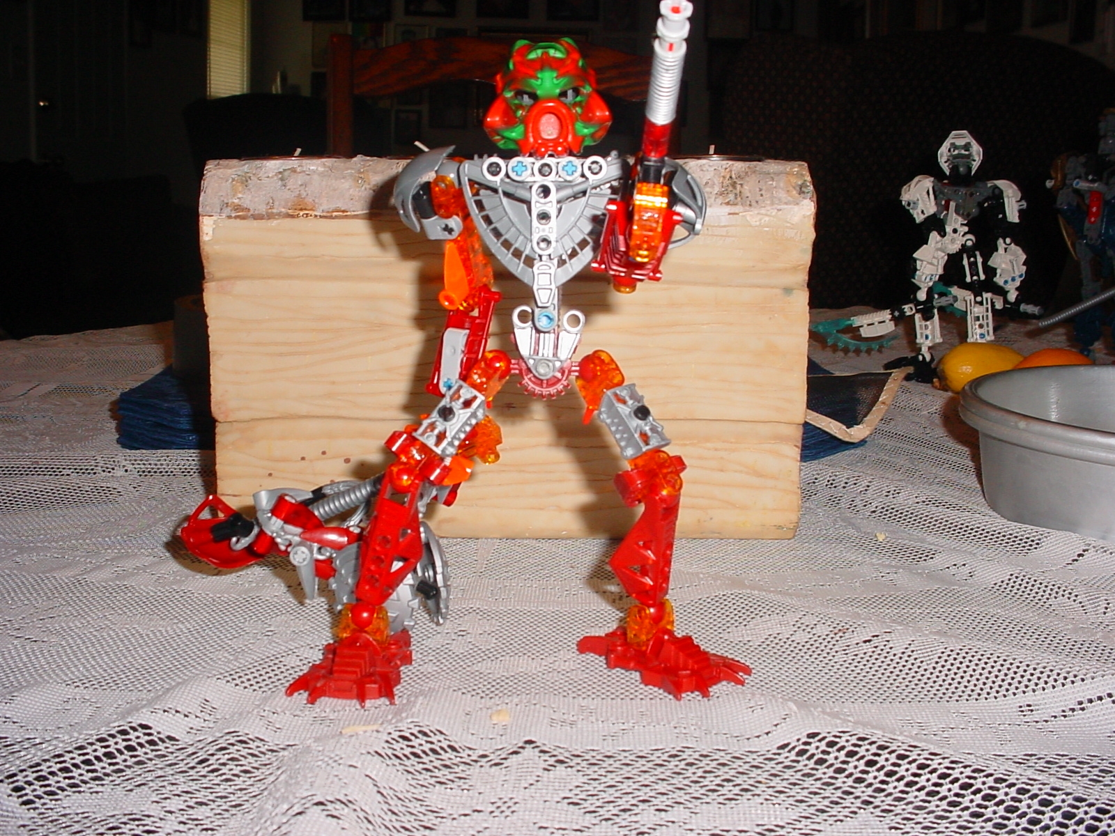 new_bionicles_and_mocs_004.jpg