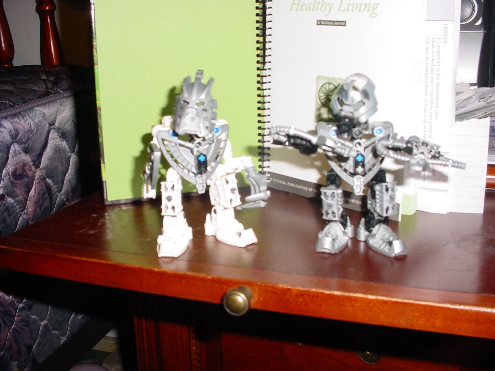 my__home_made_bionicles_013.jpg