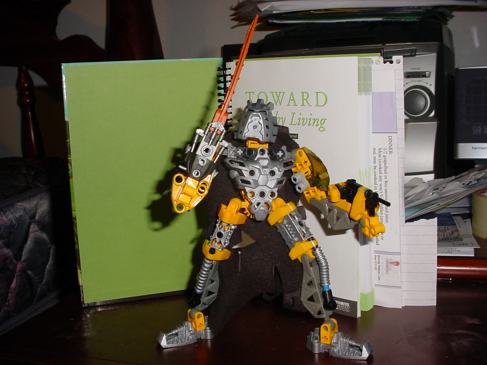 my__home_made_bionicles_018.jpg