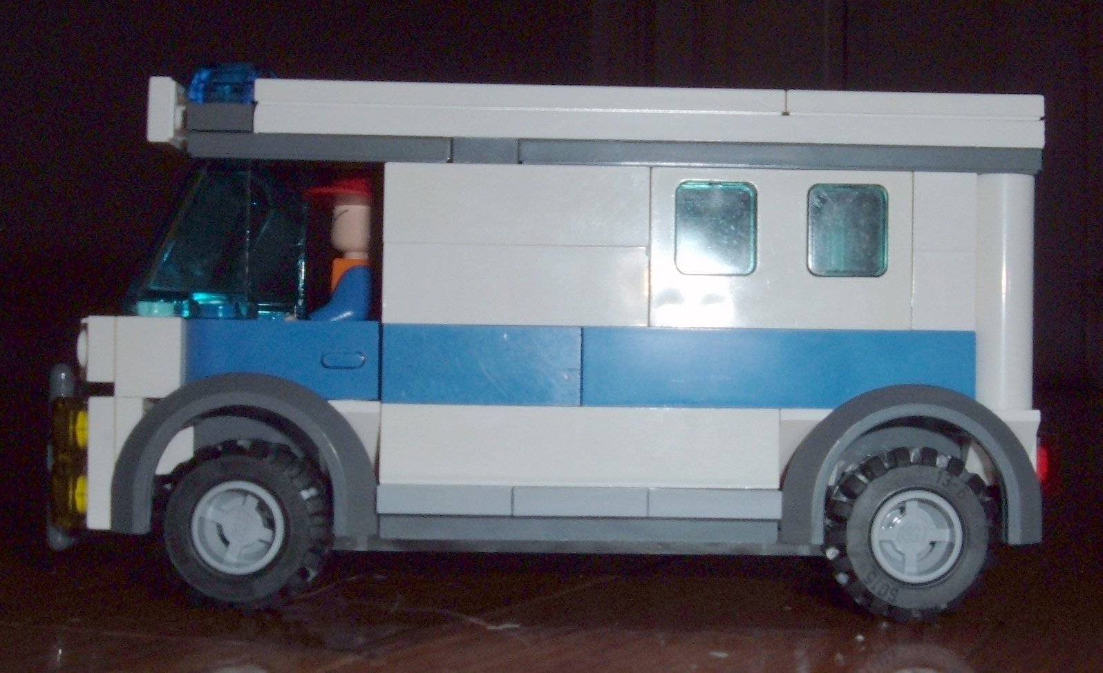 arkham-ambulance.jpg