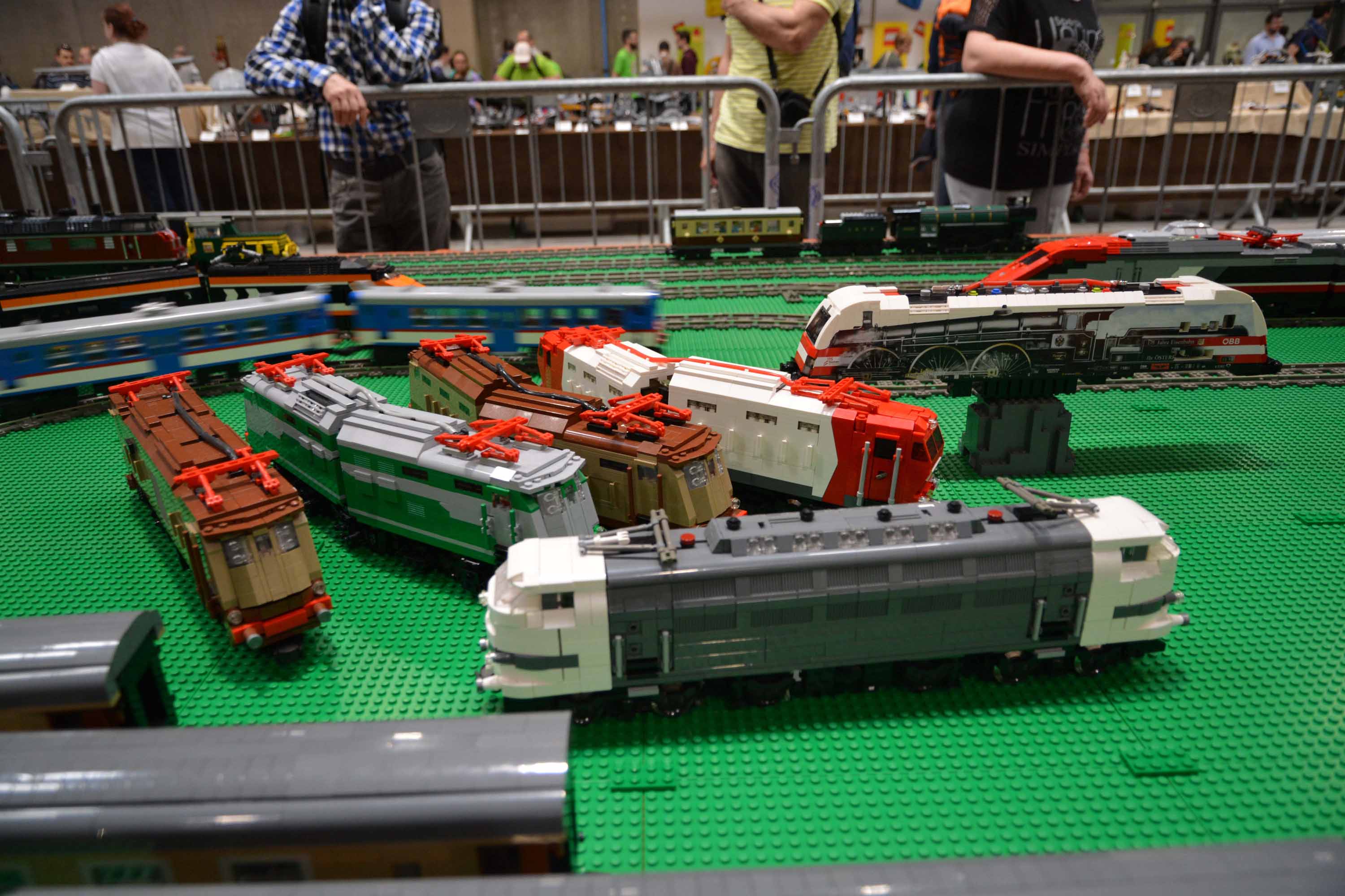 train-19.jpg