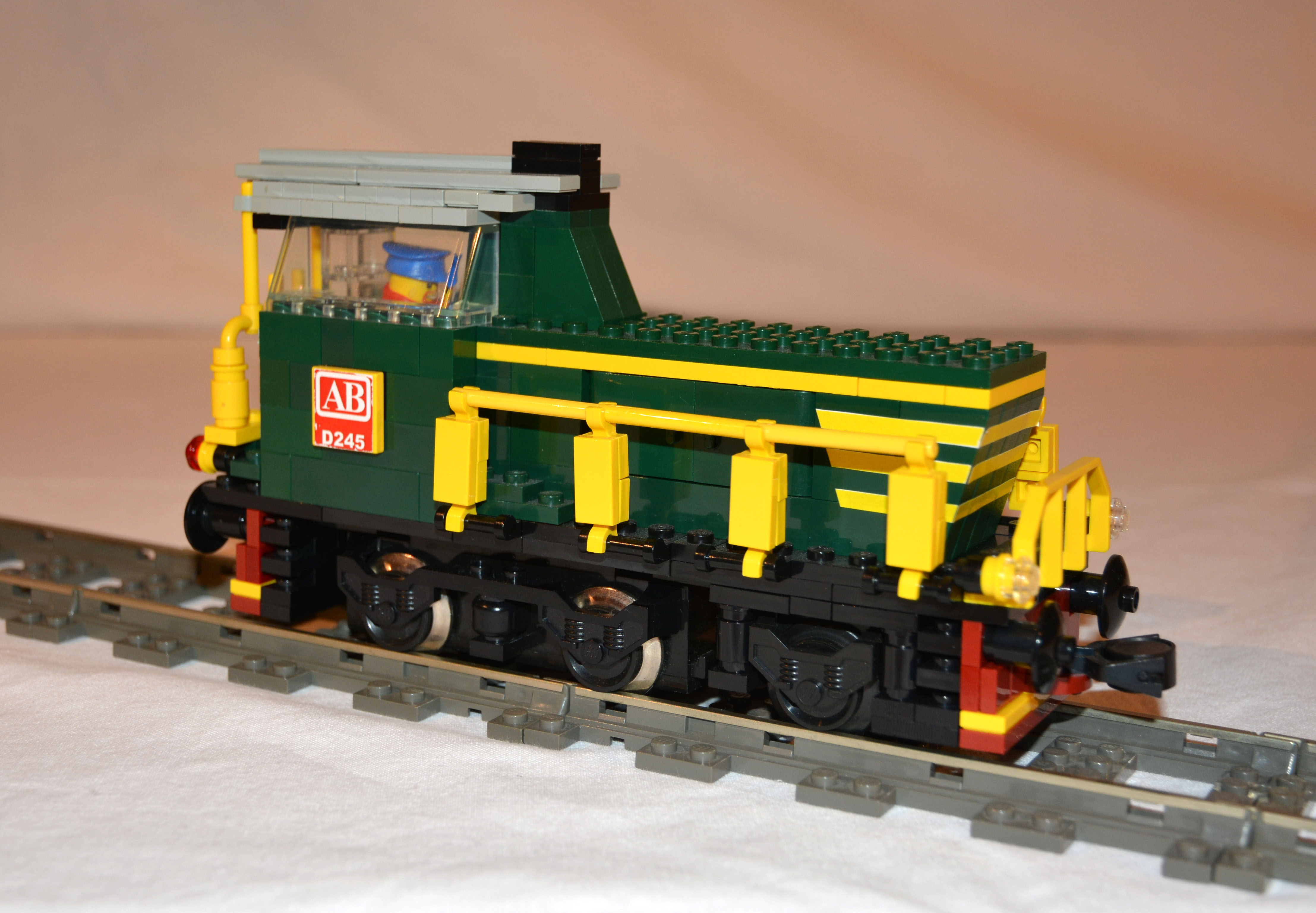 d245_01.jpg