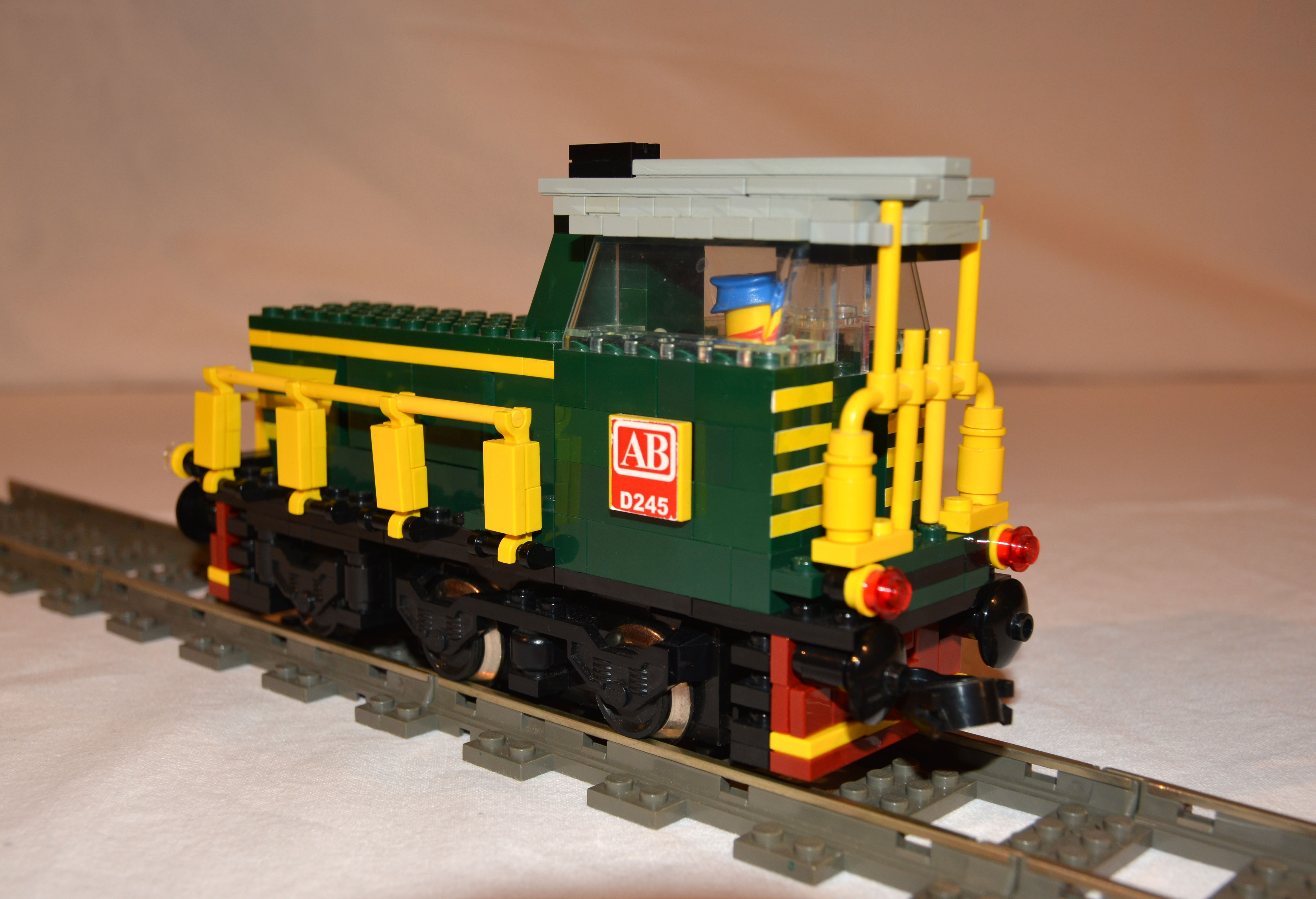 d245_03.jpg
