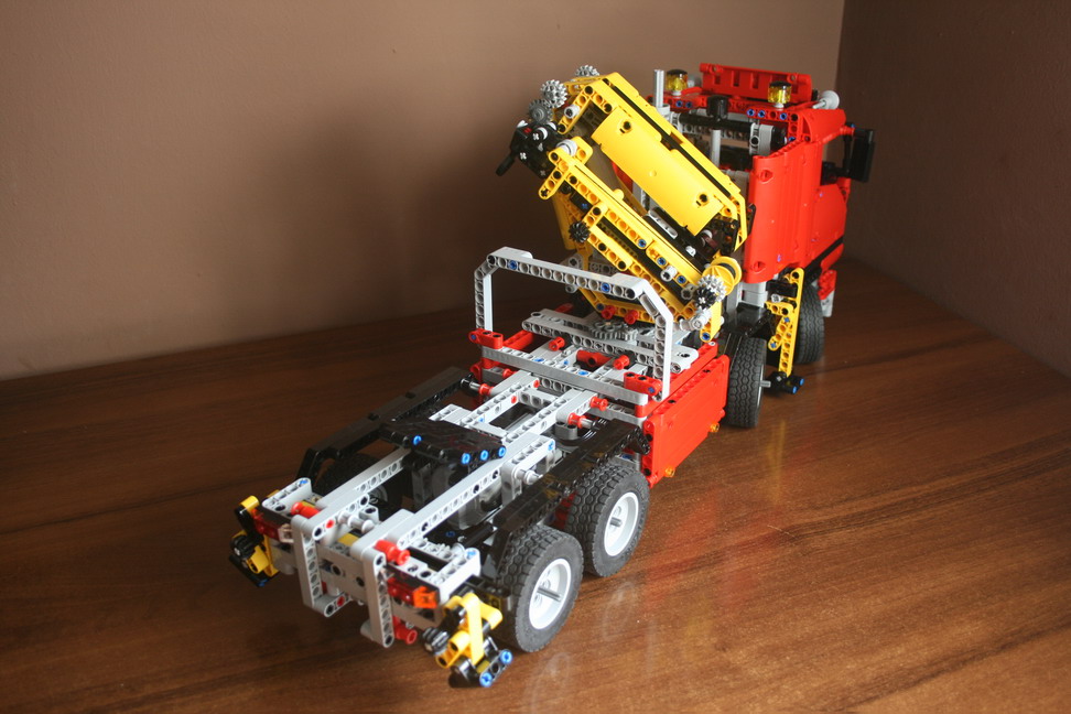 8258-2.jpg