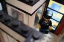 jakob_-_lego_-_pratchett_s_building_interior_029.jpg