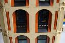 jakob_-_lego_-_pratchett_s_building_exterior_015.jpg