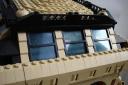 jakob_-_lego_-_pratchett_s_building_exterior_016.jpg