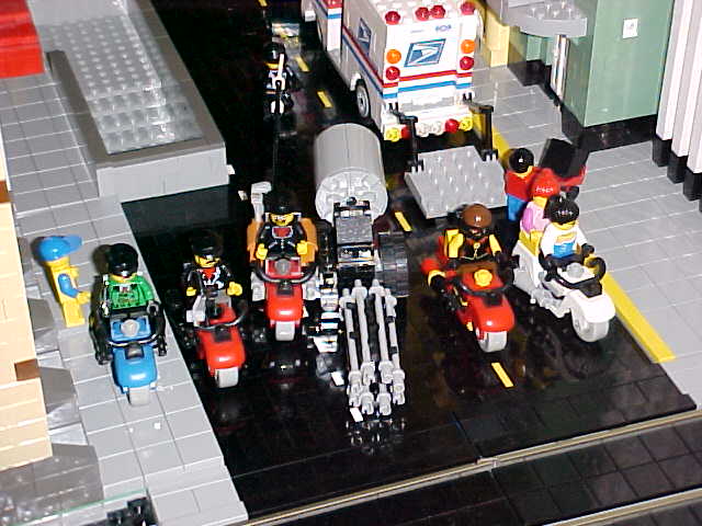 bikergang.jpg