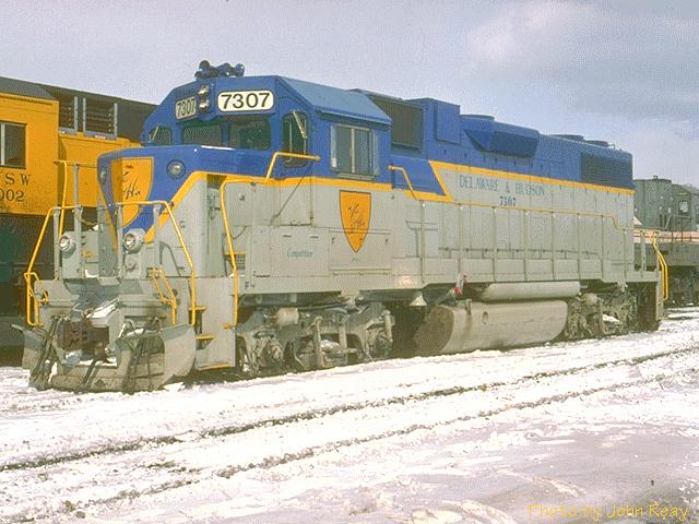 proto_gp38dash2.jpg