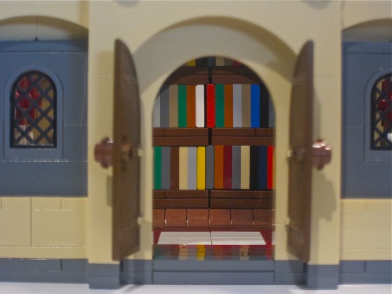 10_hidden_passage_closed.jpg