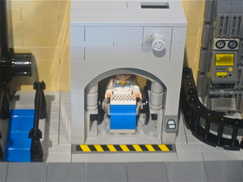 12_elevator_up.jpg
