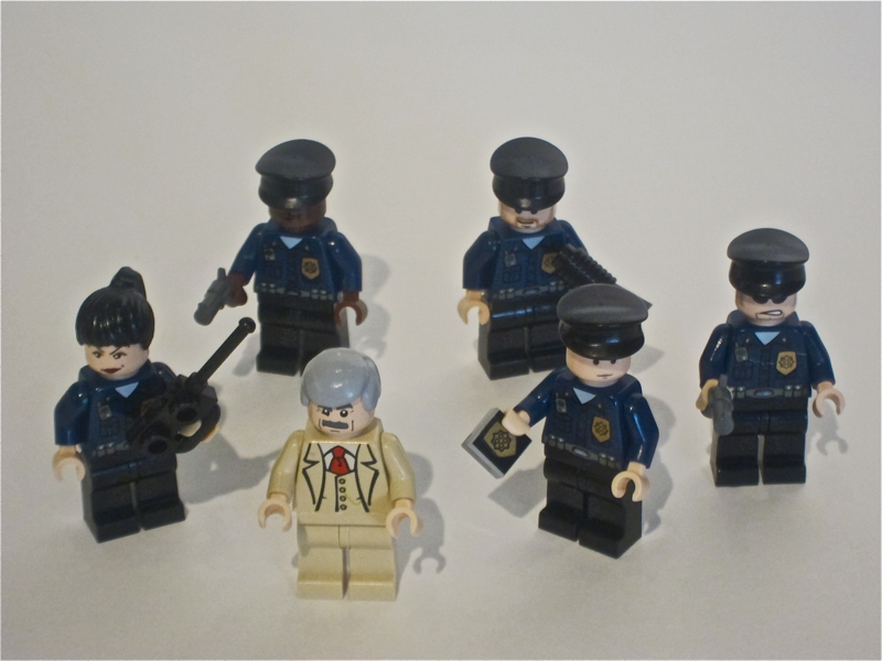 05_commissioner_gordon_and_the_gcpd.jpg