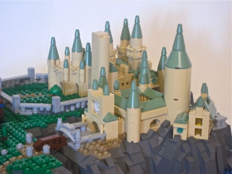 10_hogwarts_castle.jpg