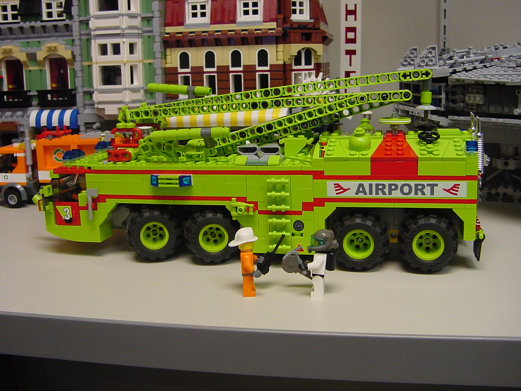 airport_firetruck_01.jpg
