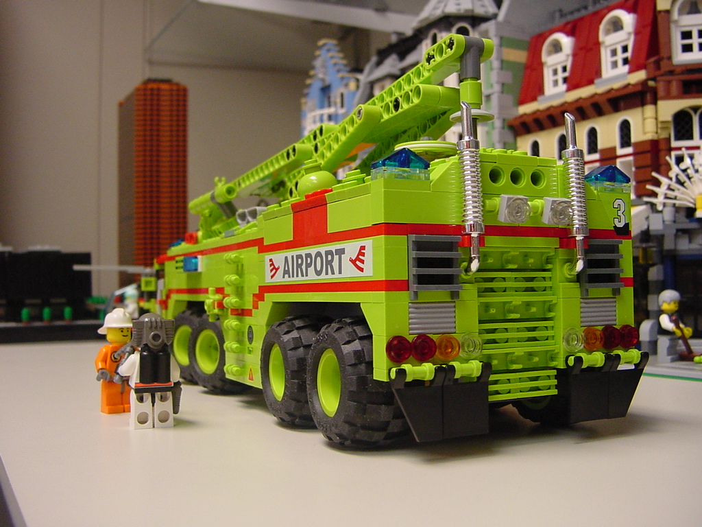 airport_firetruck_02.jpg