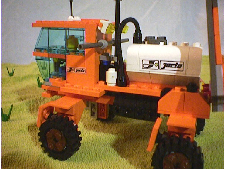 jacto10.jpg