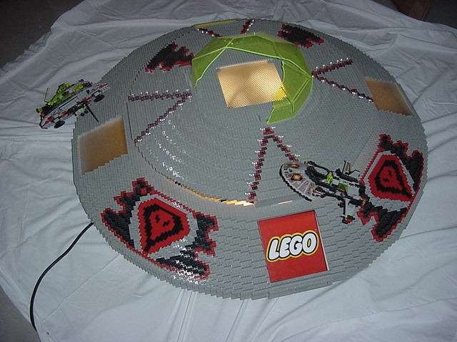 ufo-5_b_l.jpg