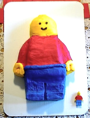 legocake1.jpg