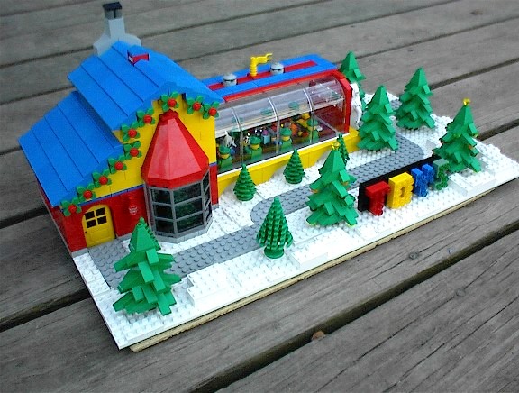 santashop1.jpg