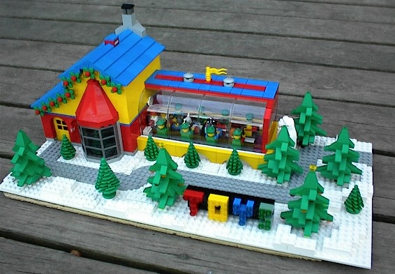 santashop3.jpg