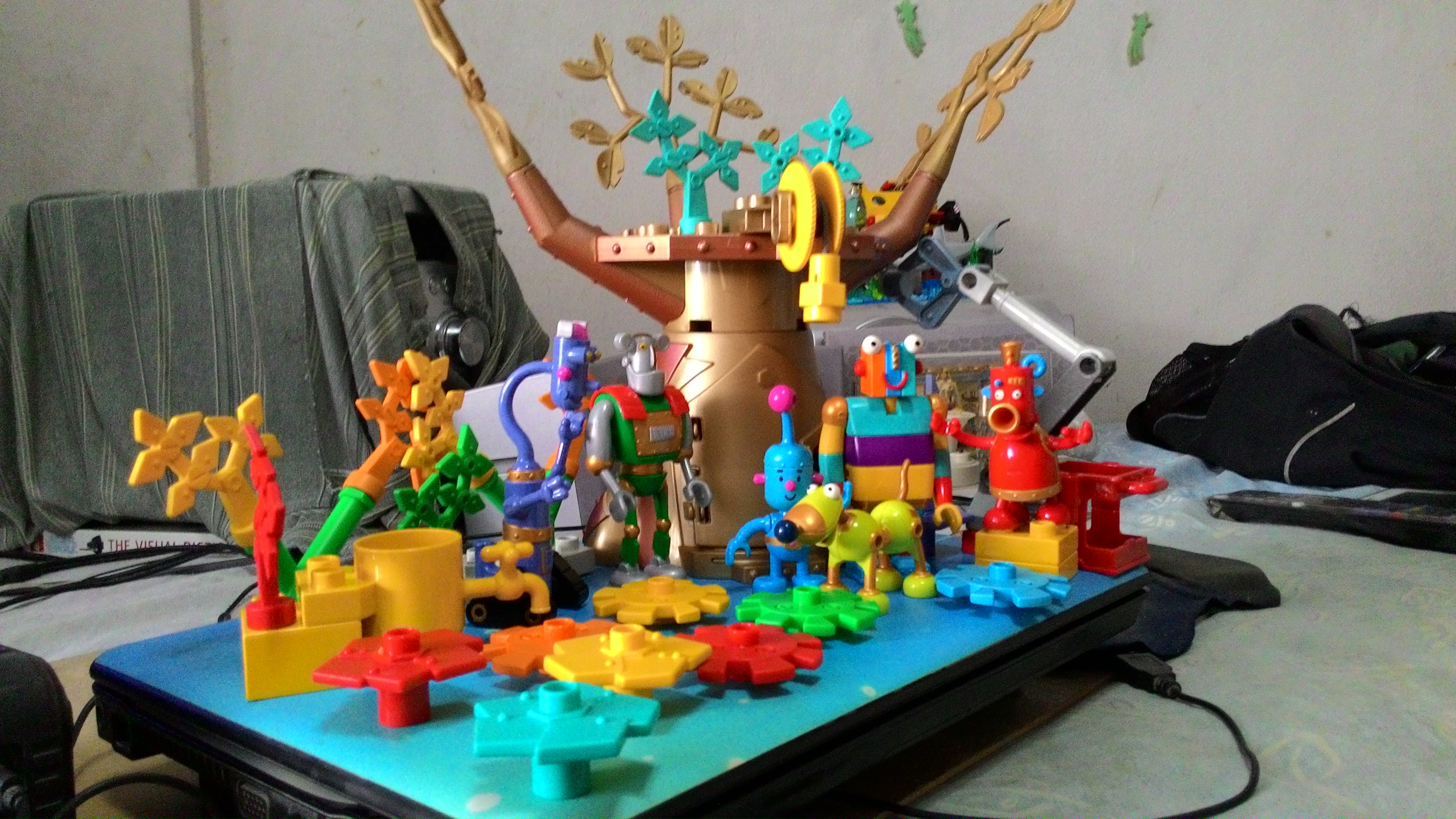 little_robots_1.jpg