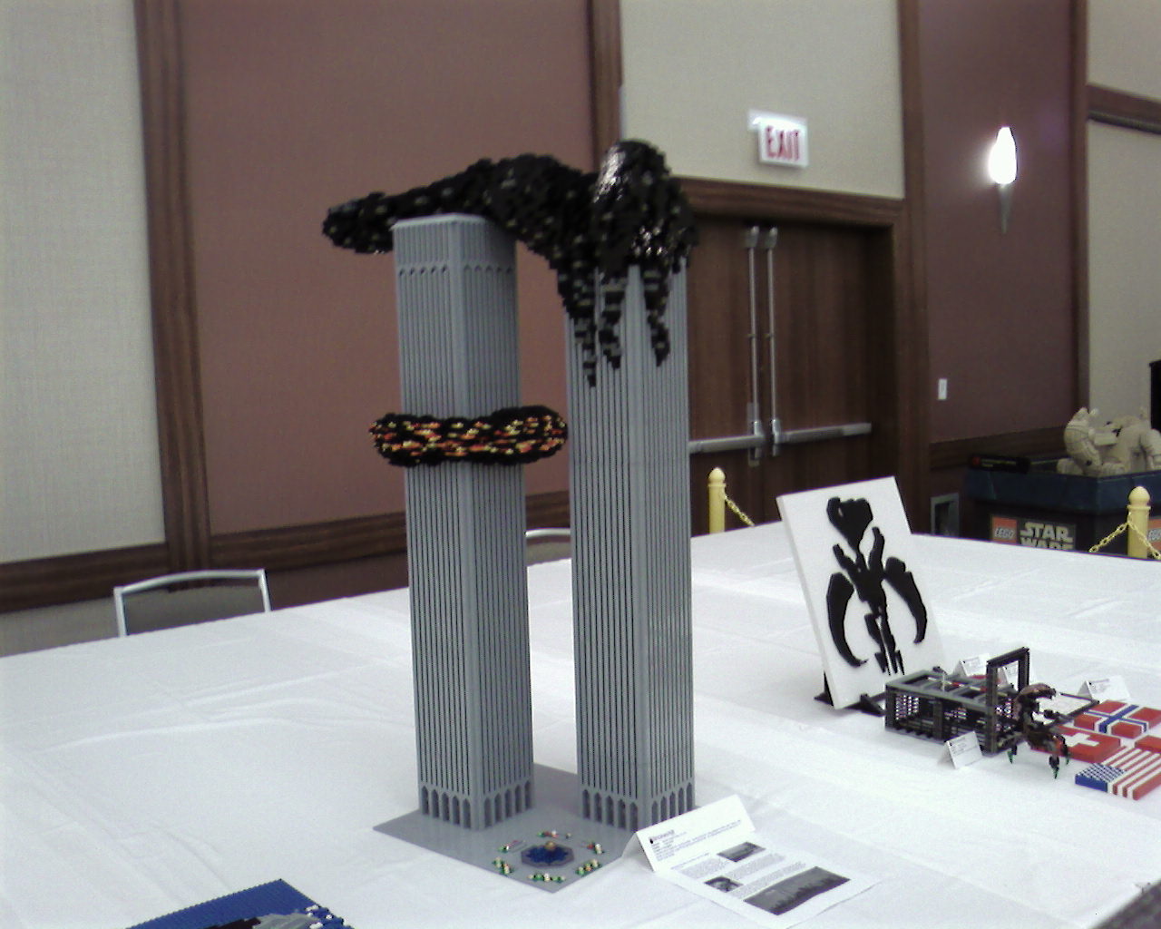 2007_brickworld_0015.jpg
