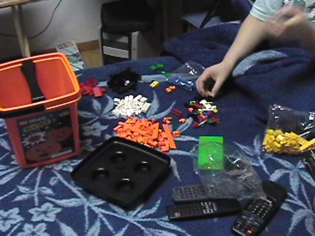 lego_bucket_3047_011.jpg