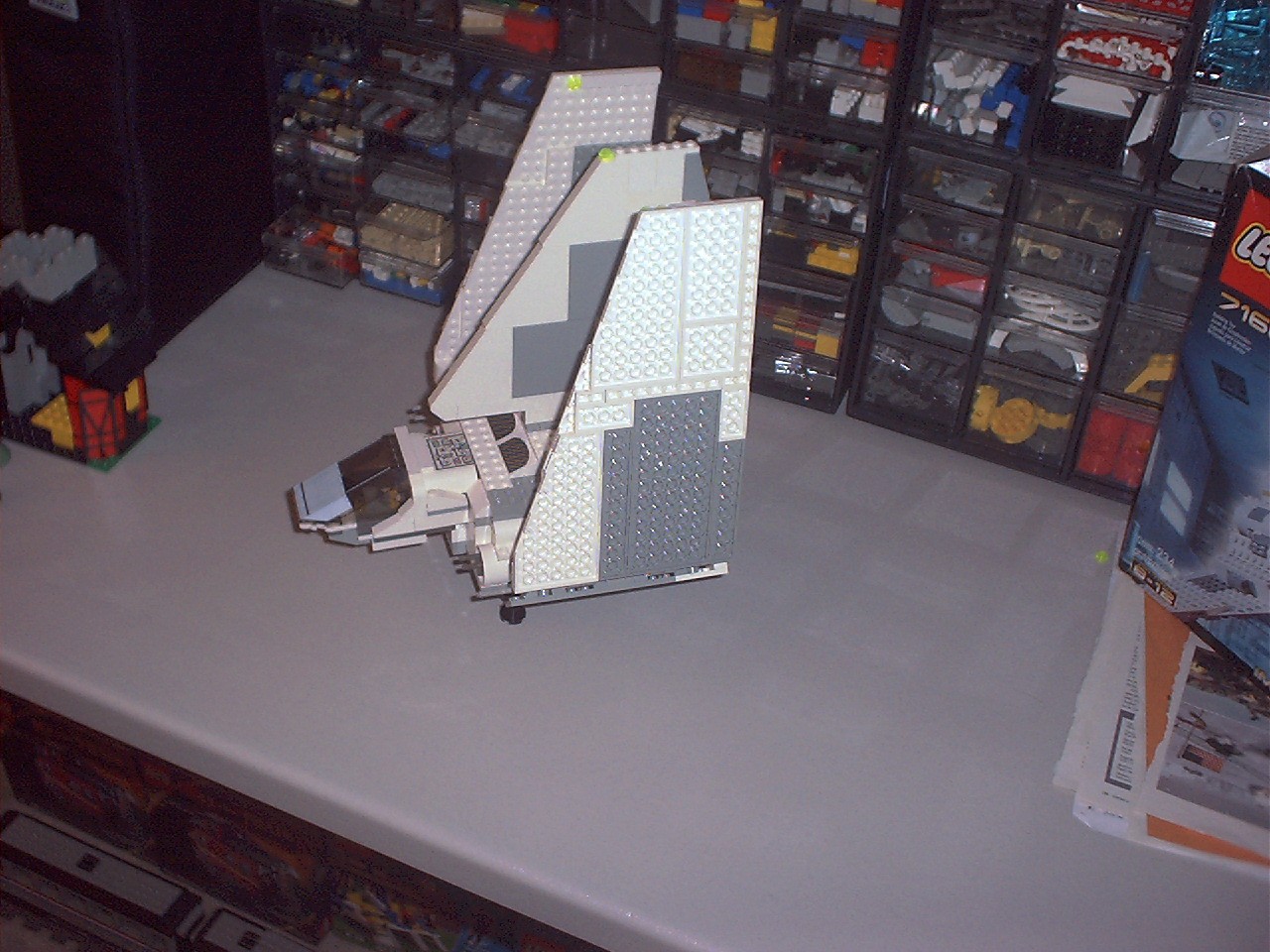 imperial_shuttle_6wide_ramp_0003.jpg