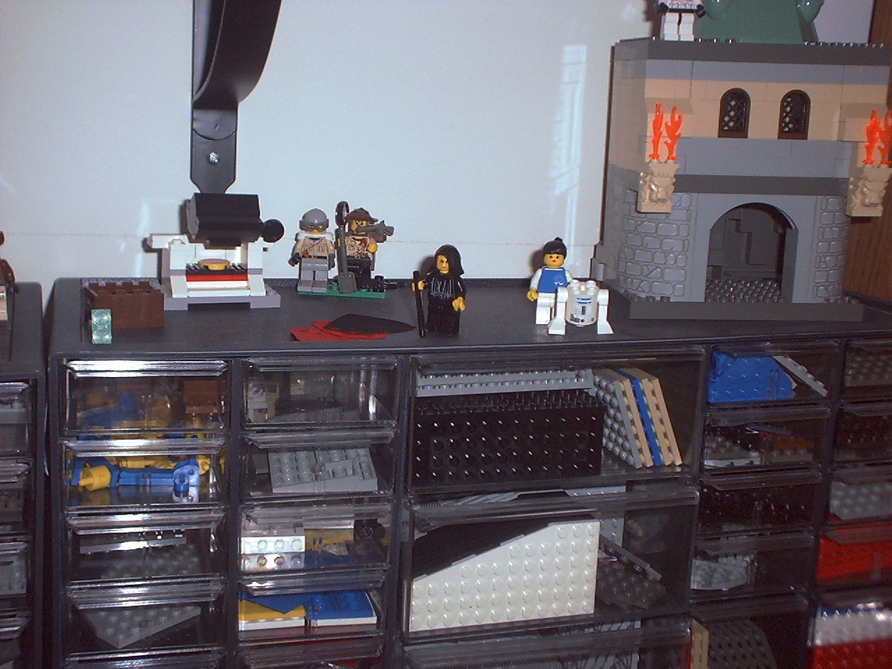 toyroom_200411_0005.jpg