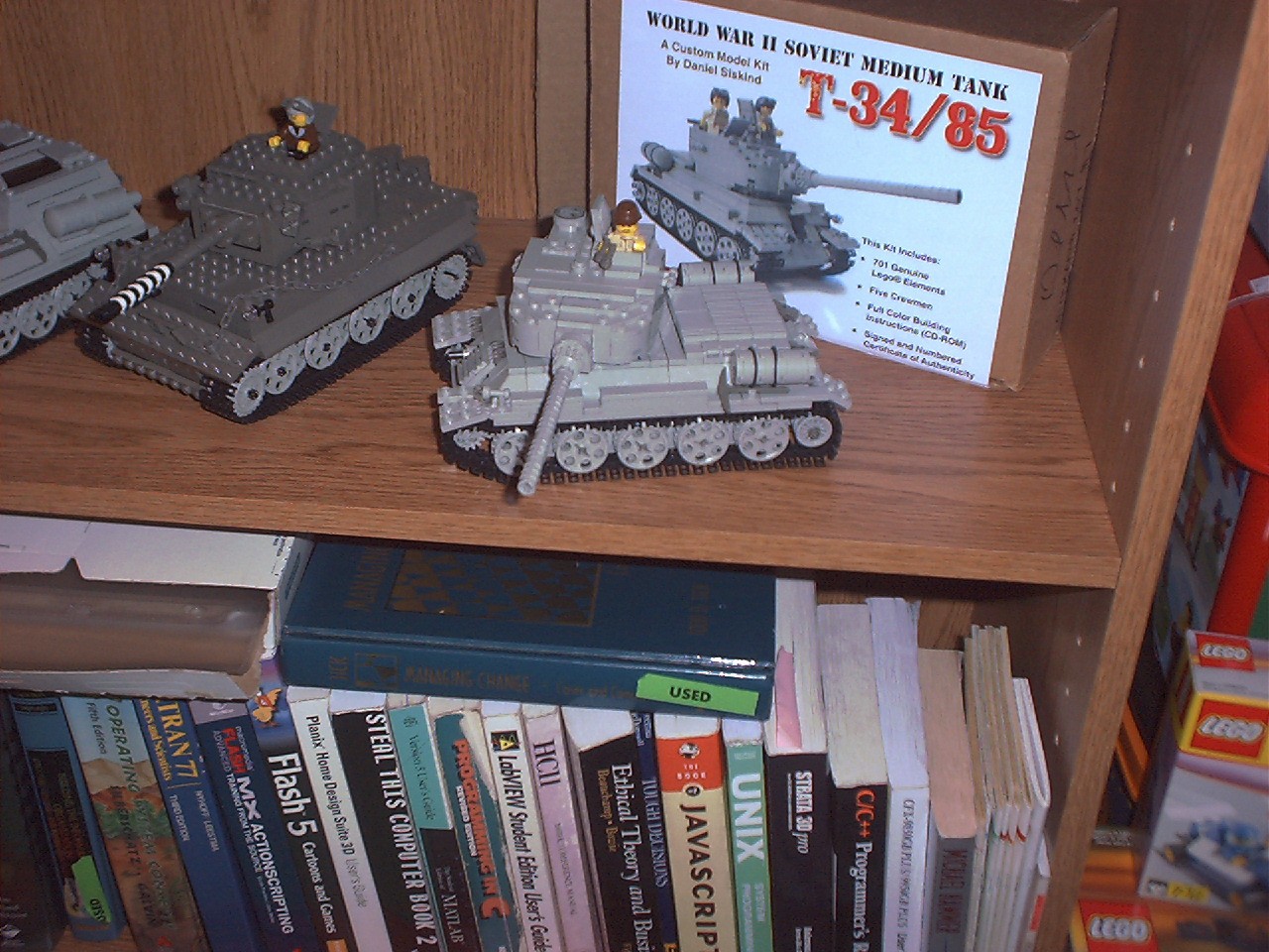 toyroom_200411_0012.jpg