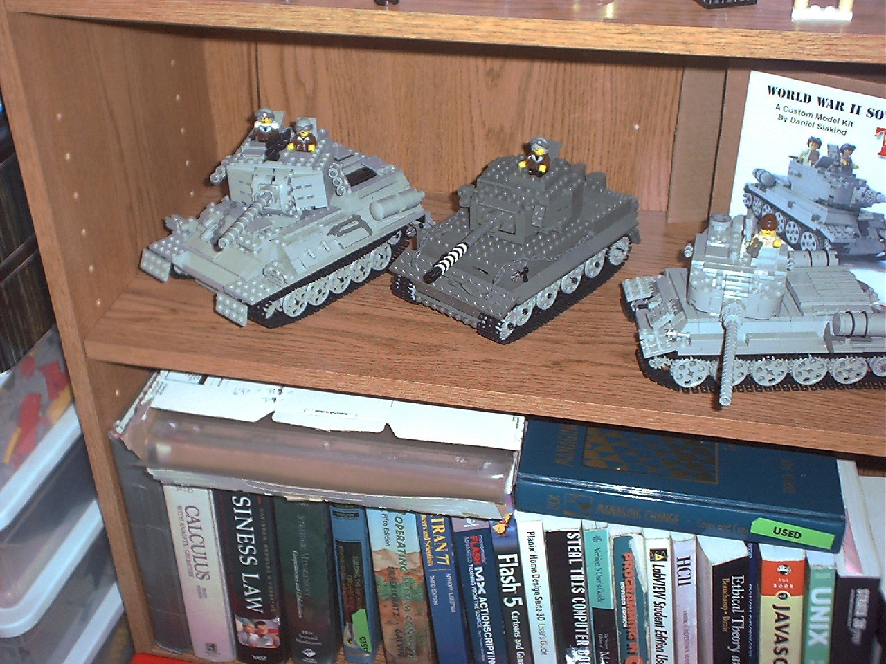 toyroom_200411_0013.jpg