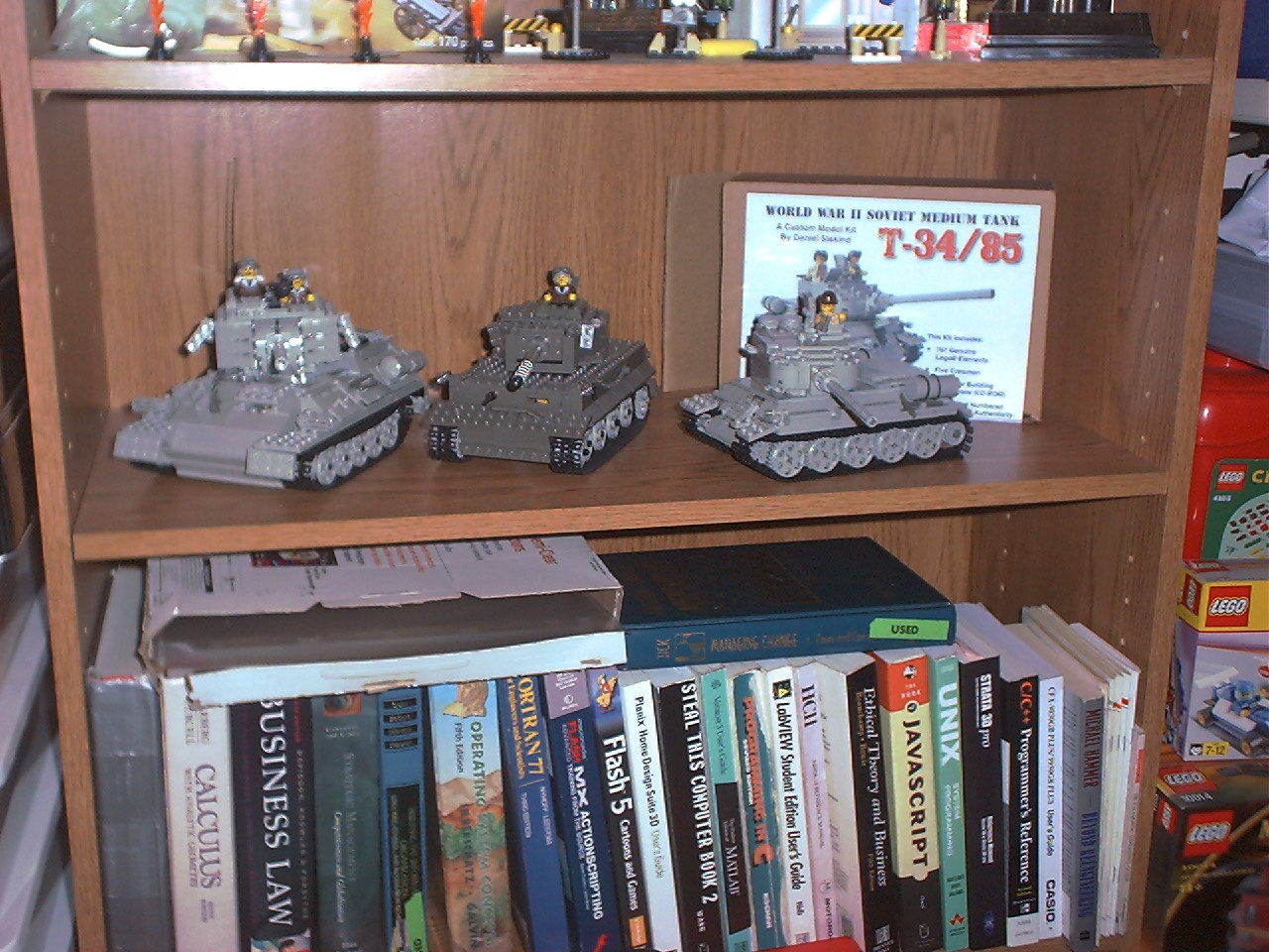 toyroom_200411_0014.jpg
