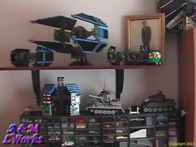 waukegan_toyroom_2003_0006.jpg