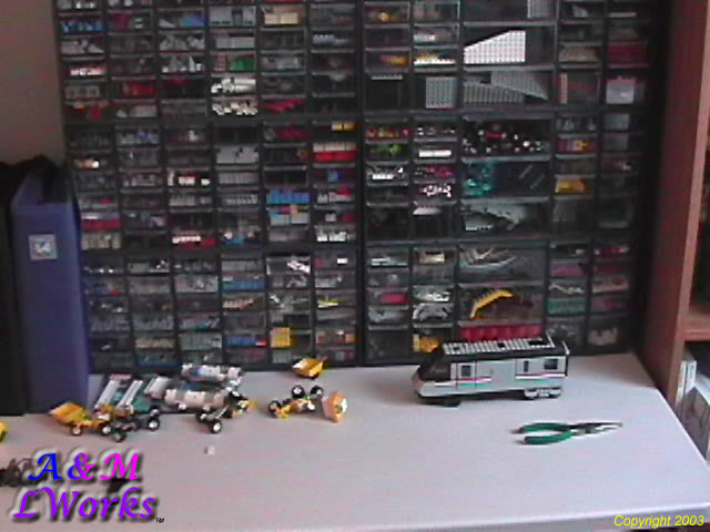 waukegan_toyroom_2003_0007.jpg