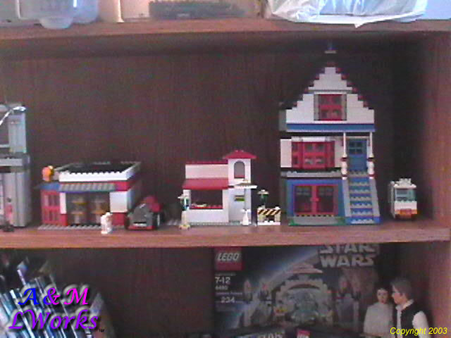 waukegan_toyroom_2003_0011.jpg