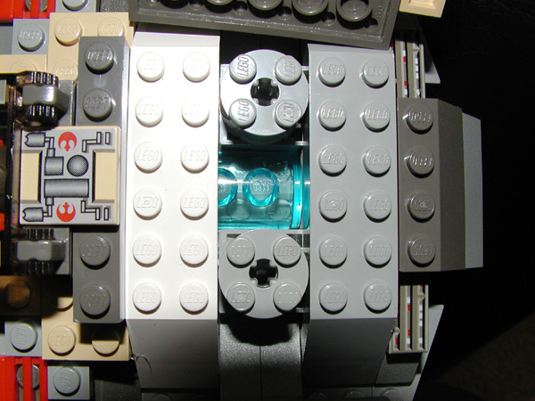 rebel_ship_eng2.jpg