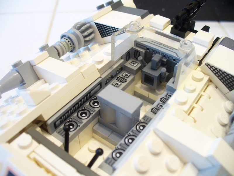minifig_snowspeeder_006.jpg