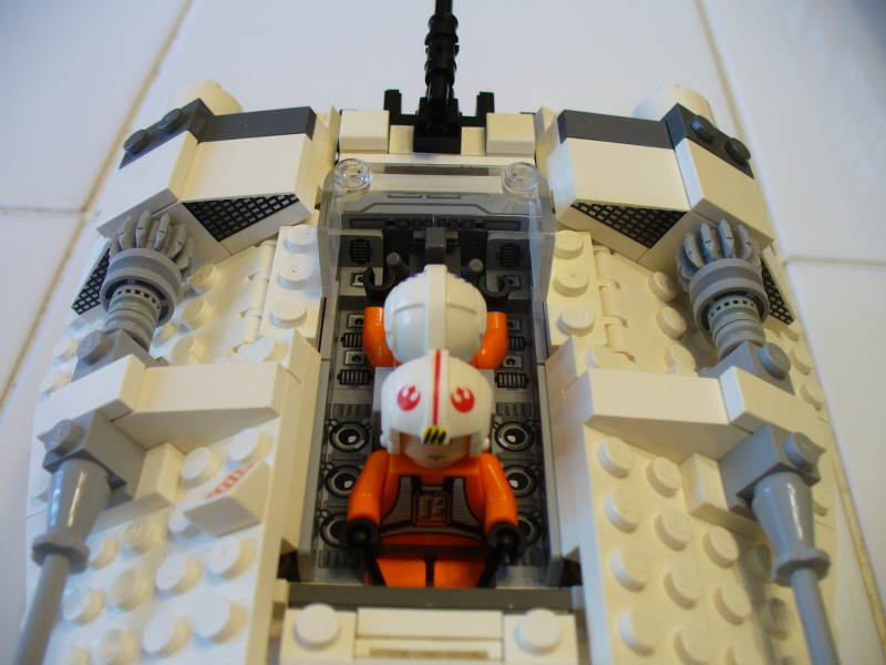 minifig_snowspeeder_010.jpg