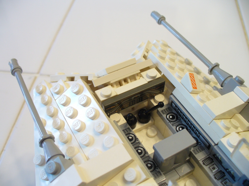minifig_snowspeeder_013.jpg