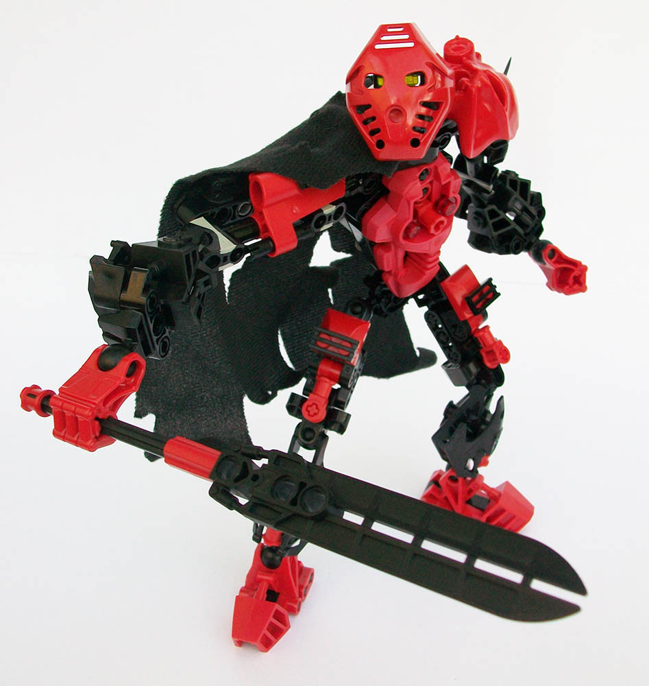 113_holding_sword.jpg