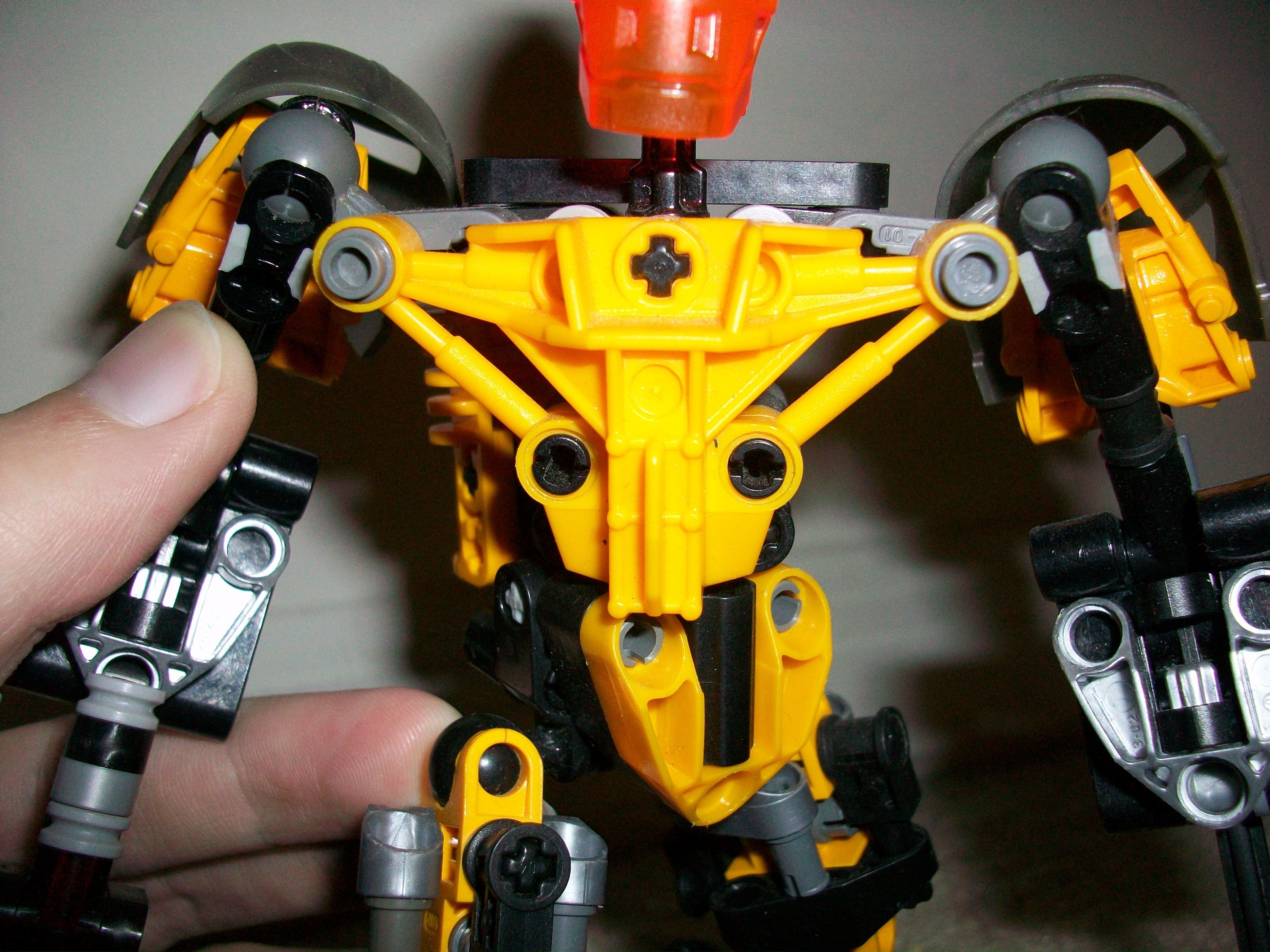 moc_2_body_2.jpg