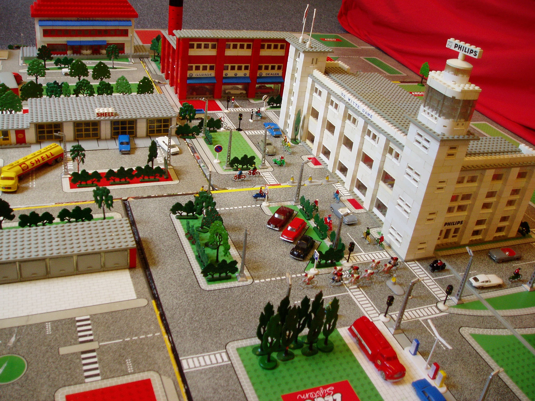 super-town_014.jpg