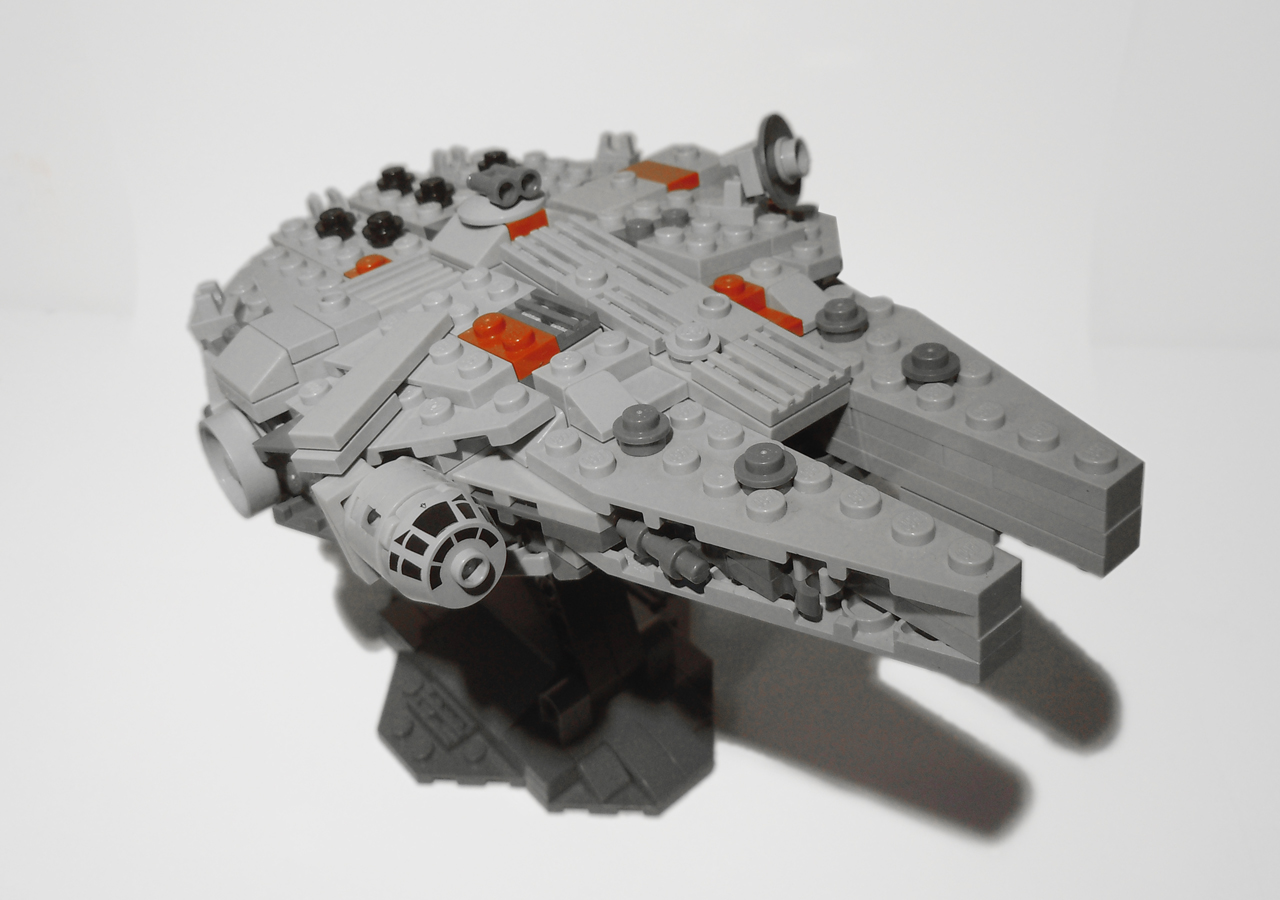 millennium_falcon_moc_02.jpg