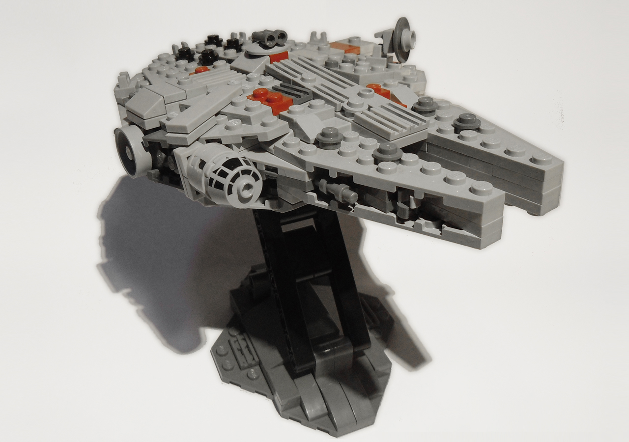 millennium_falcon_moc_06.jpg